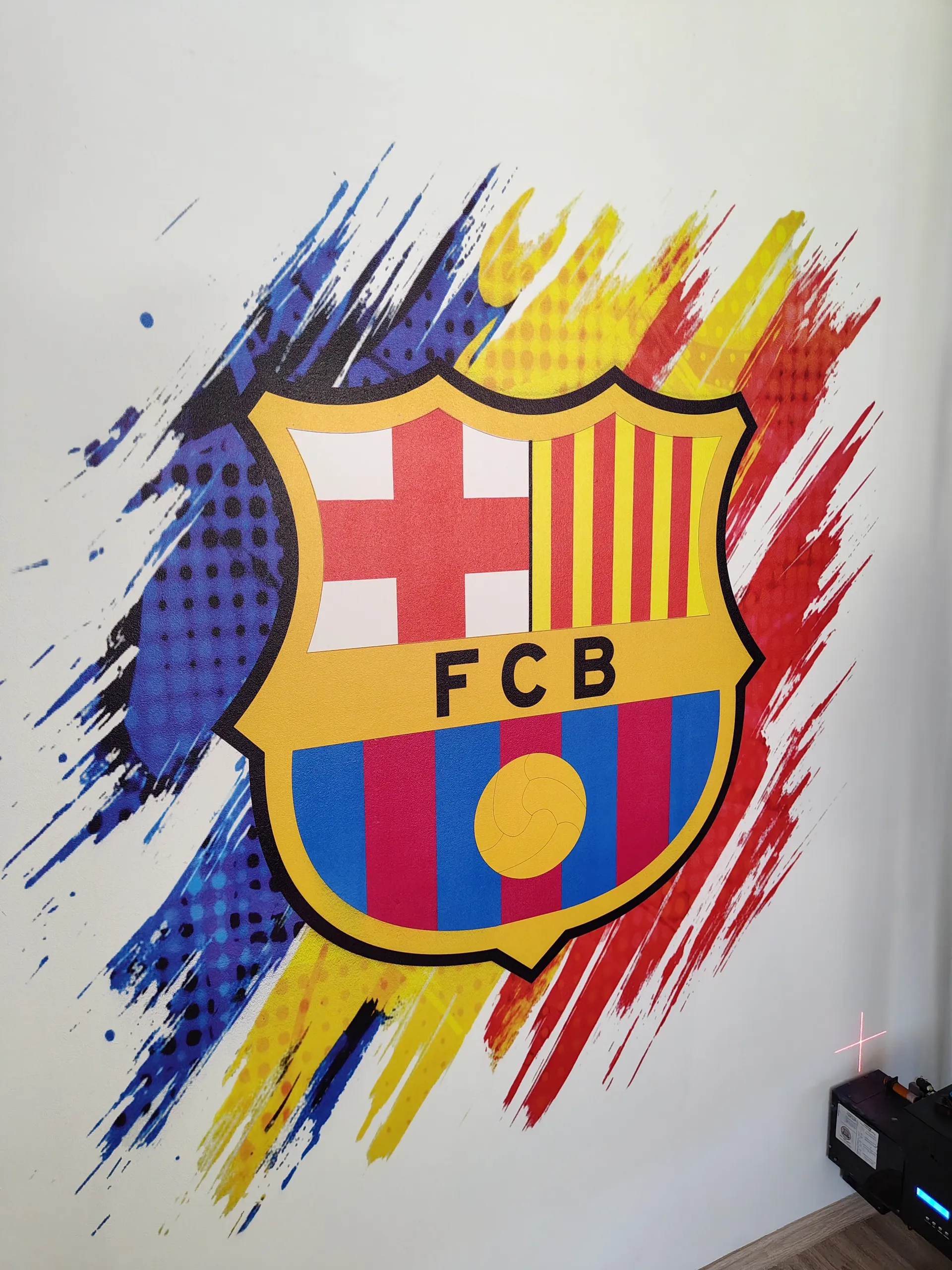 Druk na ścianie UV: Personalizowany pokój fana FC Barcelona